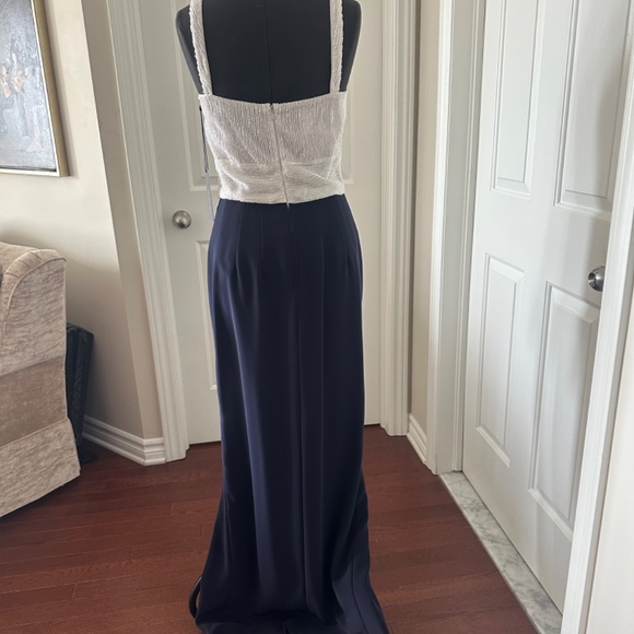 Frascara New gown - Picture 2 of 7